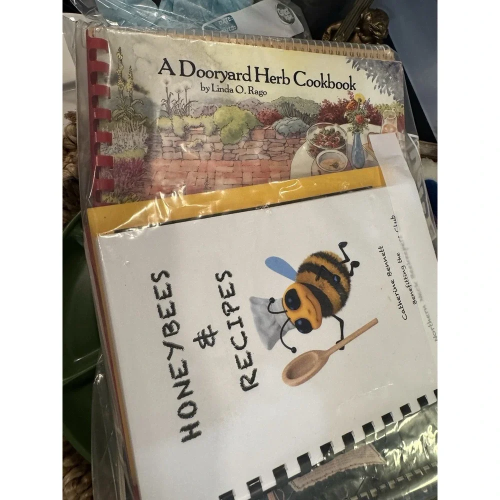 Lot of 9‎ Community Cookbooks